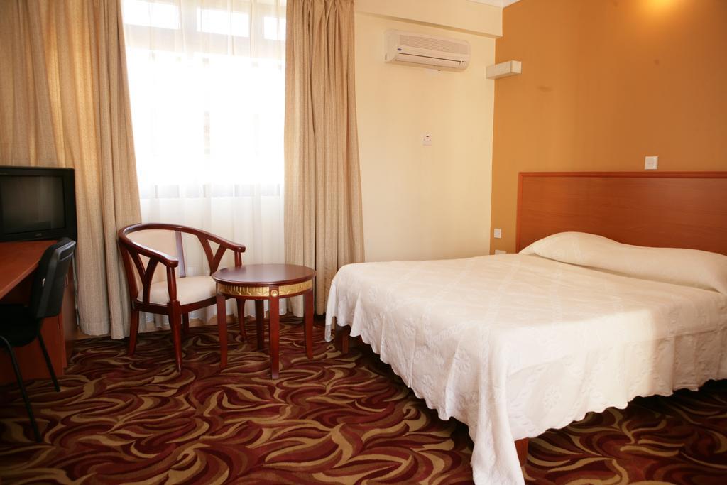 Ivys Hotel Kampala Oda fotoğraf