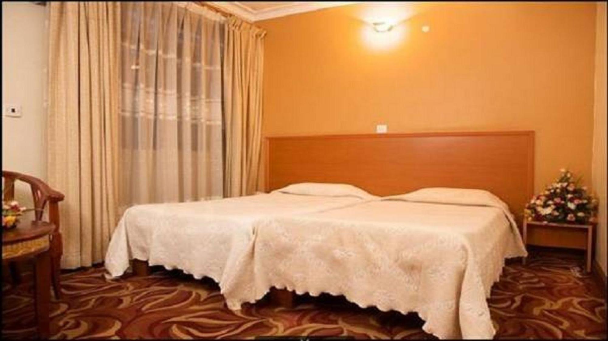 Ivys Hotel Kampala Dış mekan fotoğraf